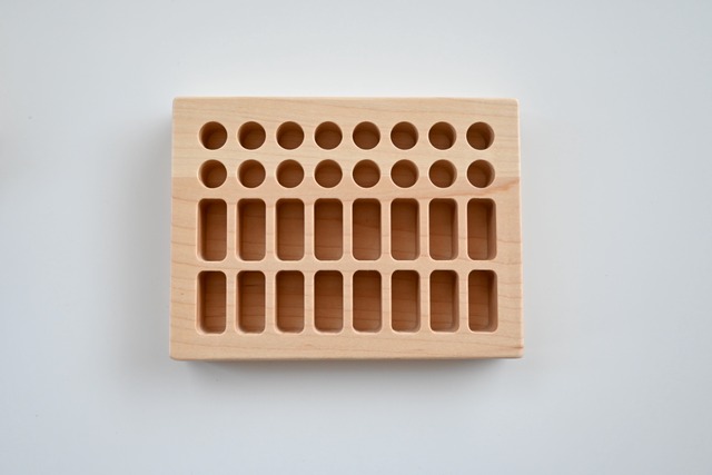 FromJennifer 木製クレヨンホルダー【サイズ： 16 Blocks/16 Sticks】