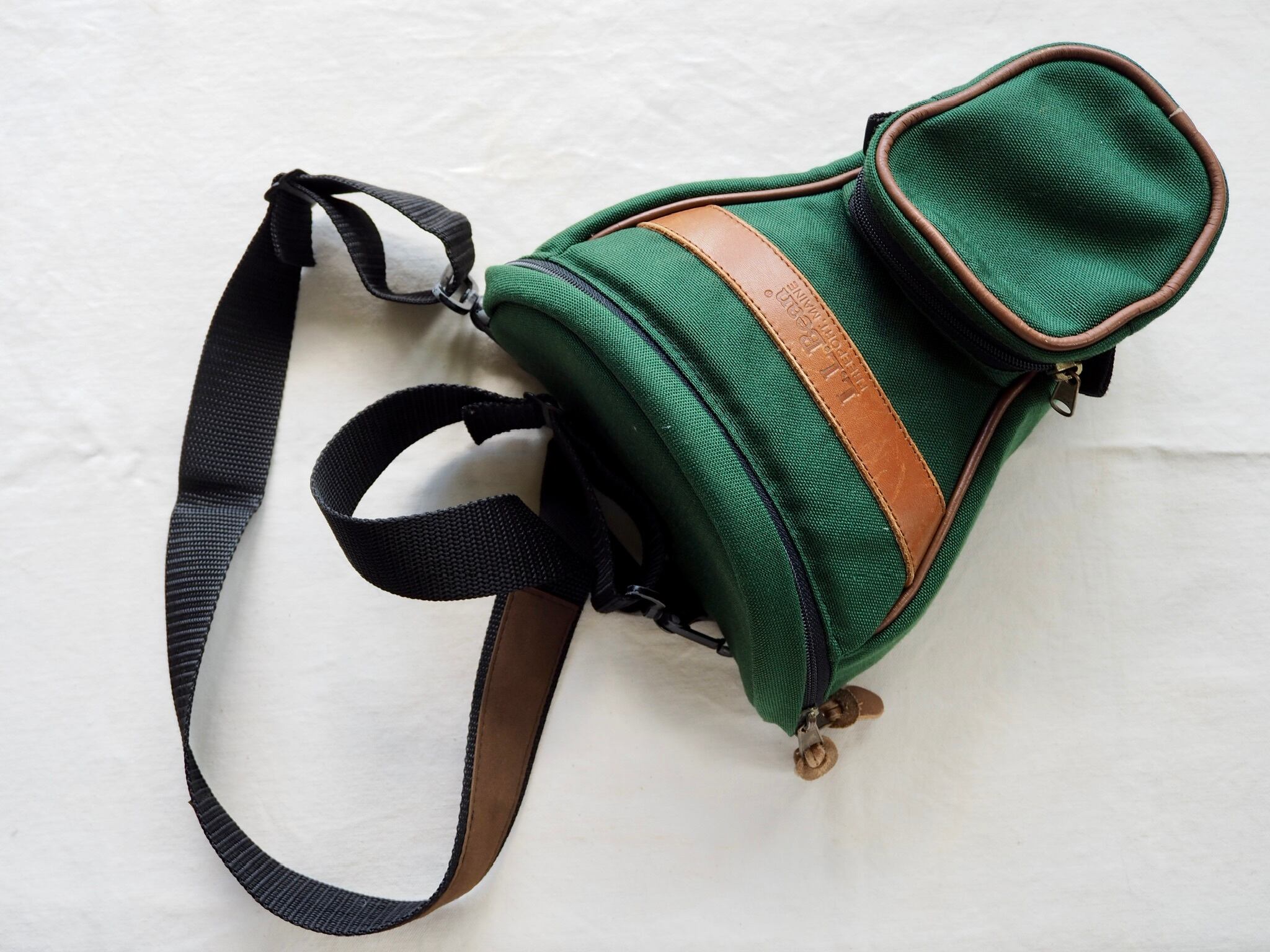 L.L.Bean camera bag /Green