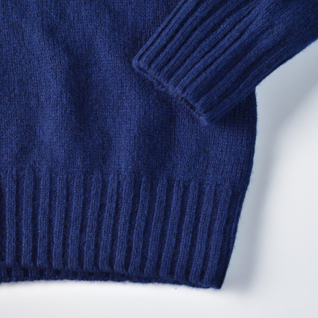 ARMEN アーメン  ラムウールポロネックラグランニット・ネイビー【送料無料】