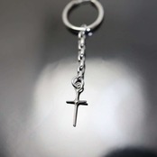 THIN HOOP raised by wolves [LARGE] with 2c CROSS / シンフープピアス レイズド バイ ウルヴス L ウィズ 2cクロス
