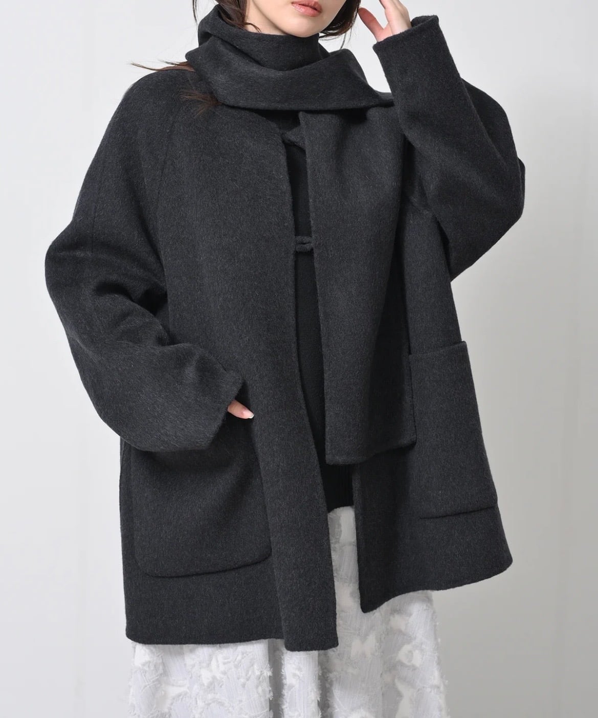 【 HERENCIA 】Scarf-Attached Wool Coat