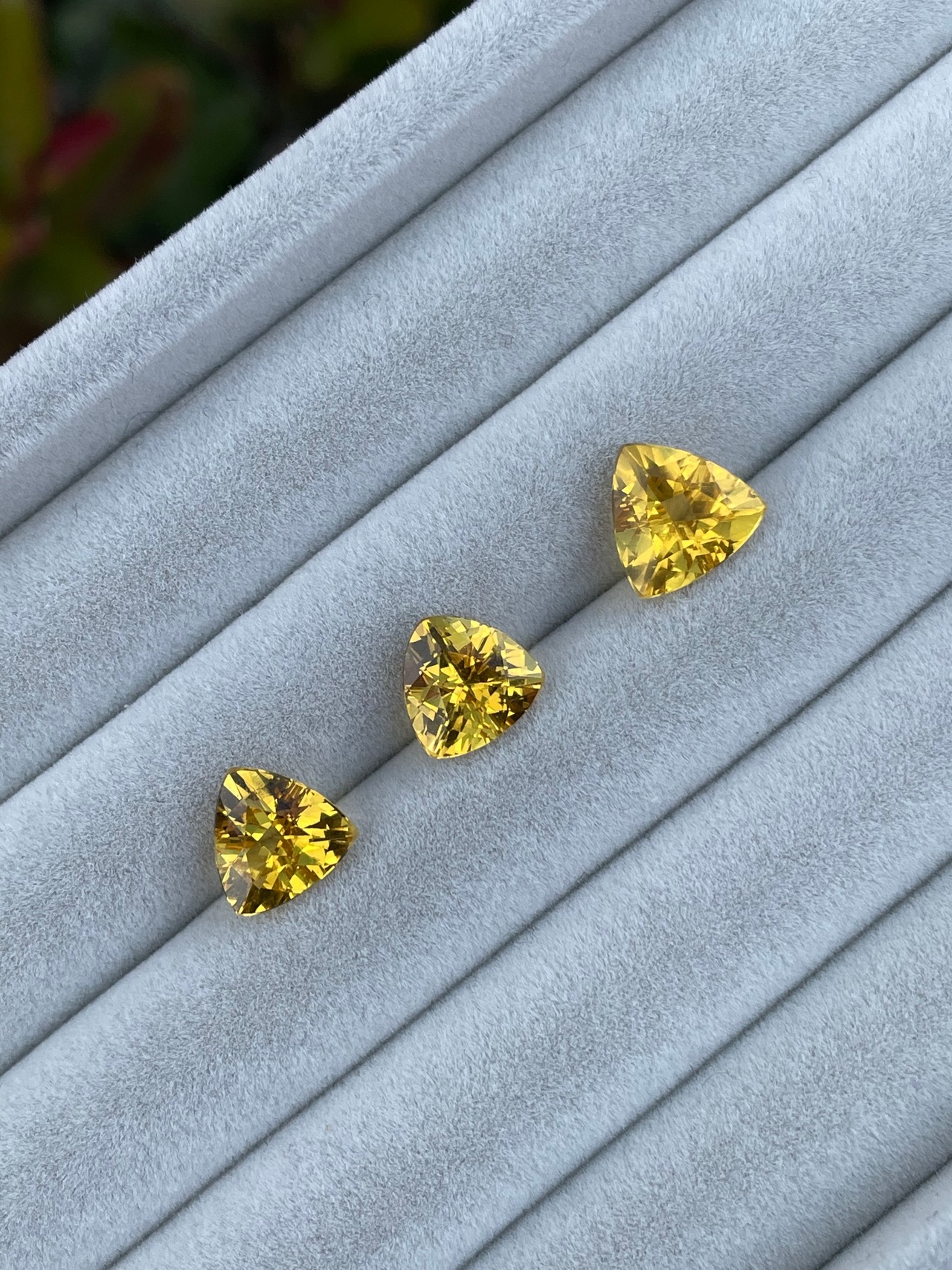 ゴールドベリル トリリアント 10x10mm, 2.5ct - ブラジル産