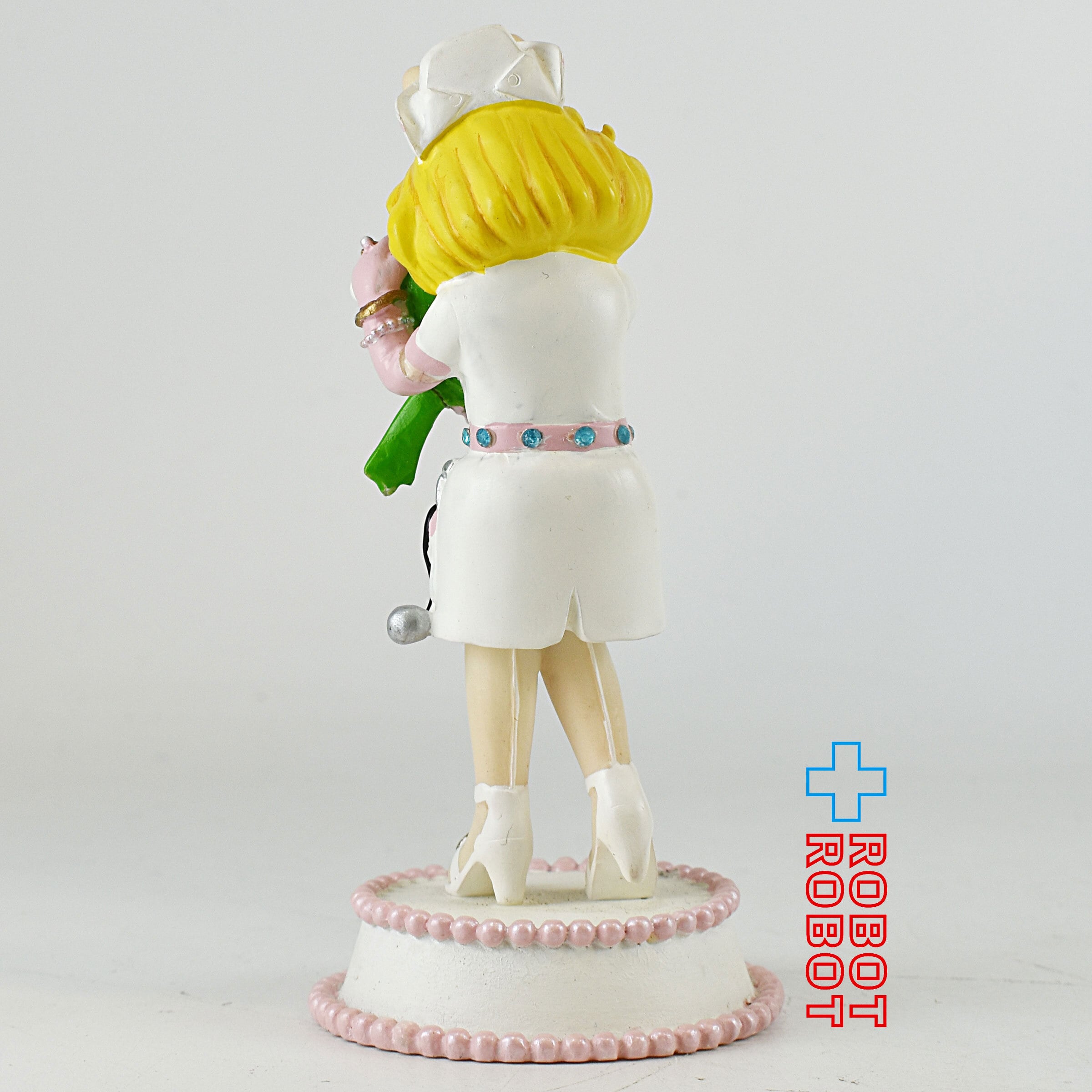マペッツ ミス・ピギー キスィキスィ フロム モイ フィギュアリン