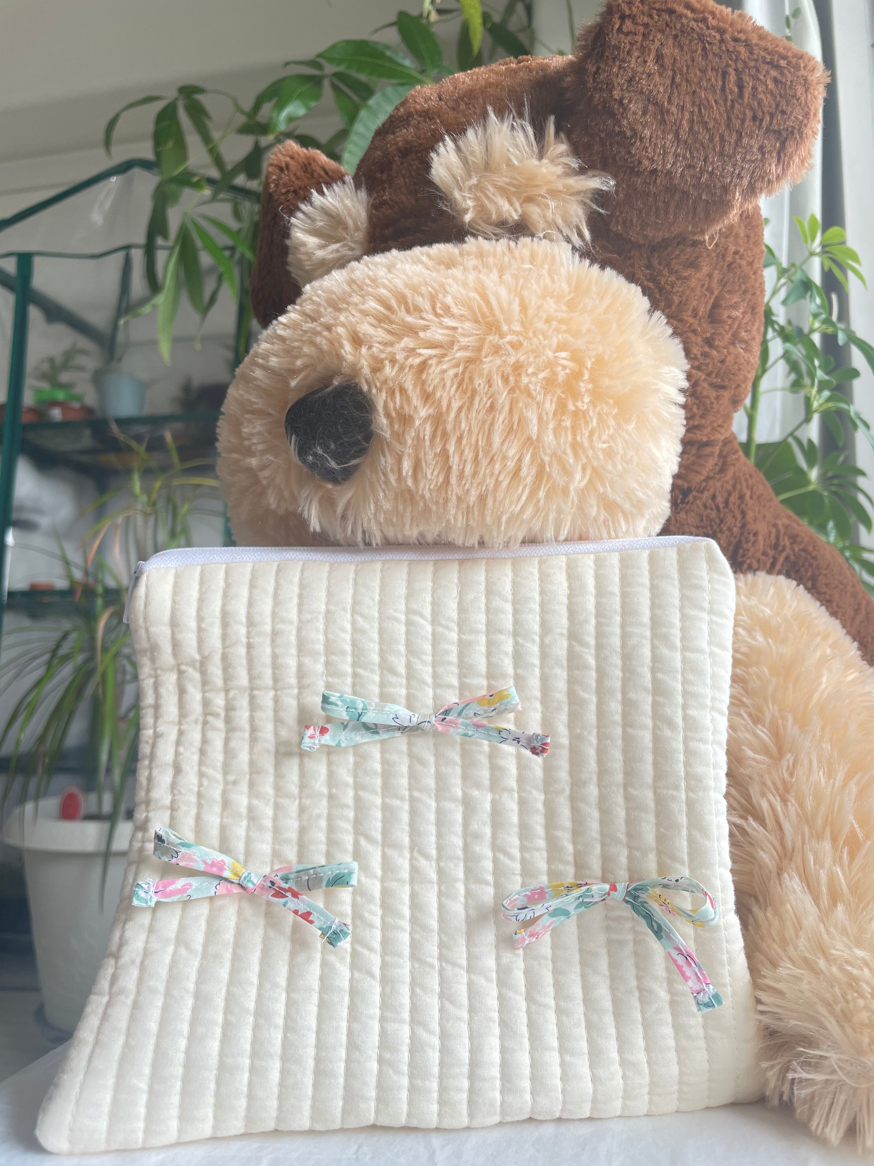 リバティ【3つ】のリボンポーチ 化粧ポーチ なんでも入る