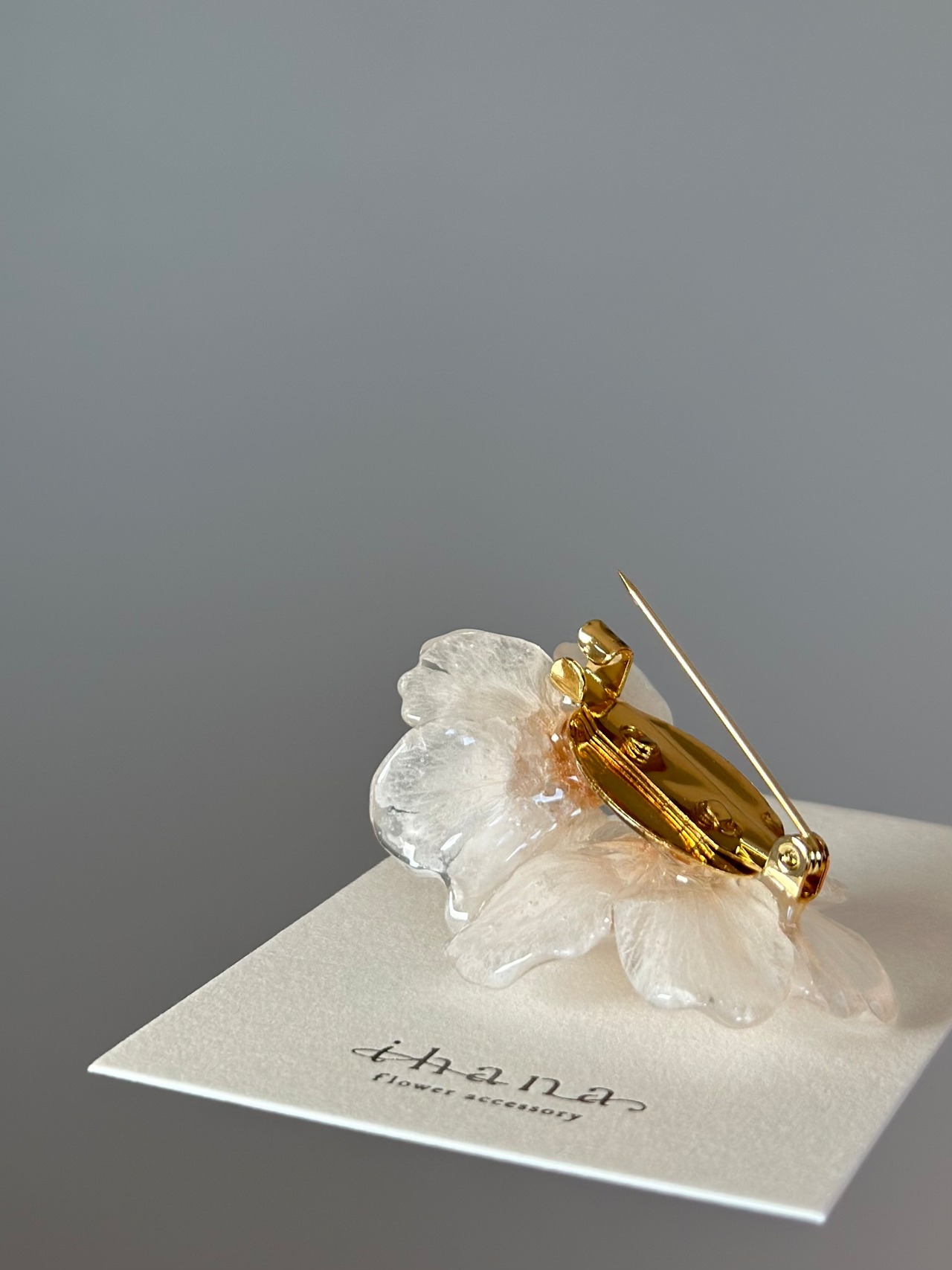 sakura brooch
