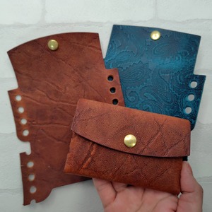 秋の夜長に！カードケース製作キット(型押しマルゴー)