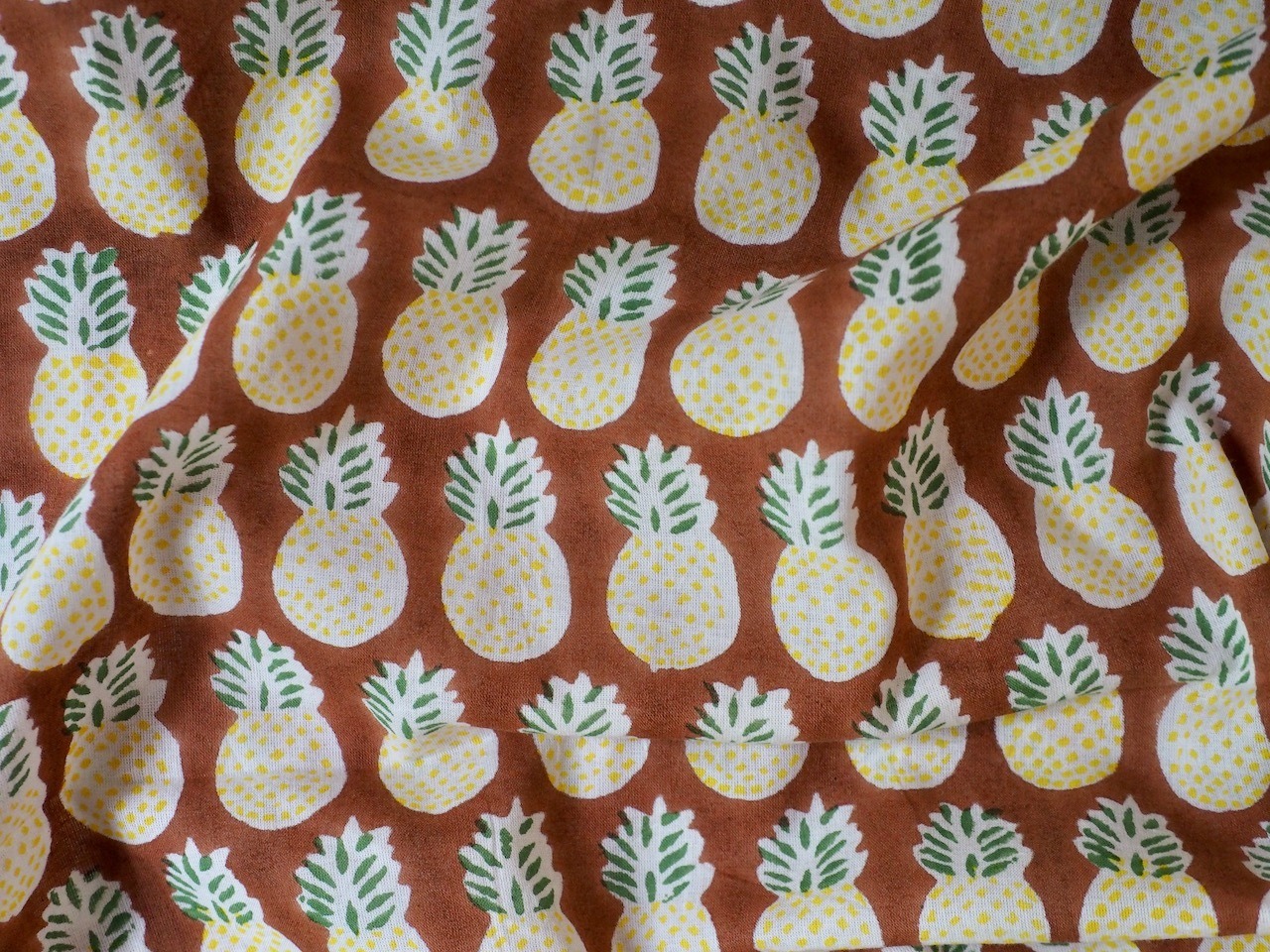 block print fabric d13 パイナップル brown