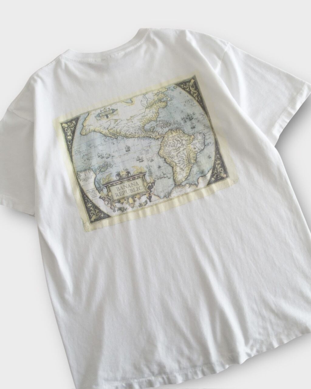 BANANA RIPUBLIC T-shirt made in usa