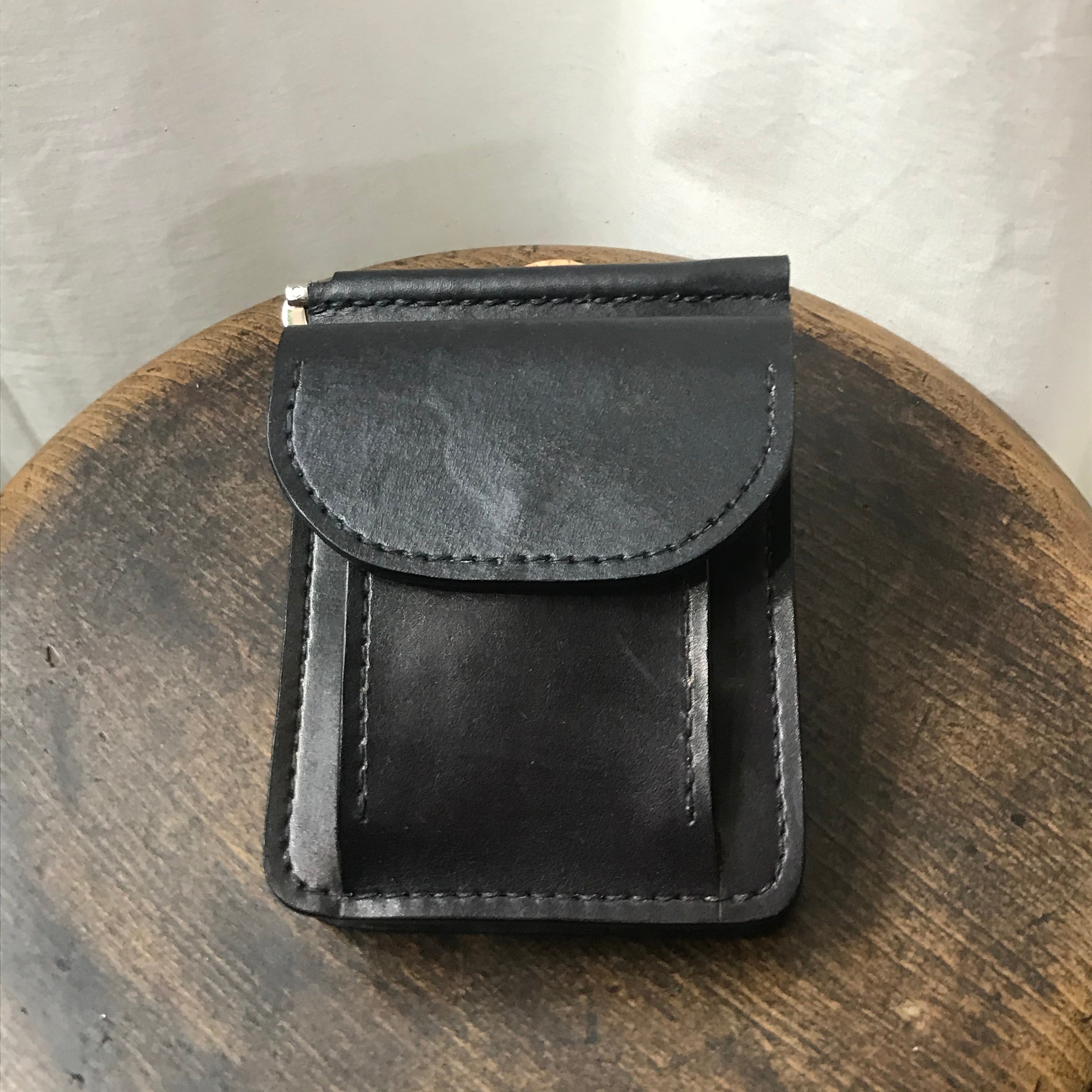 ハンドメイド レザーマネークリップ 本革 ブラック 手染め