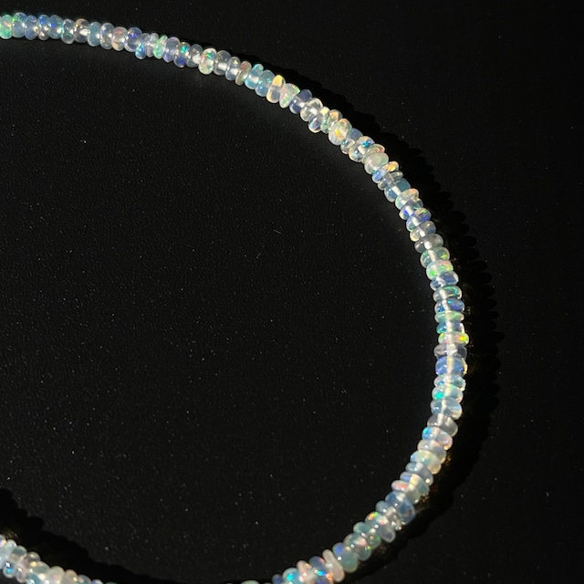S925｜エチオピア産オパール ブレスレット 虹色の遊色が連なる、繊細な一連