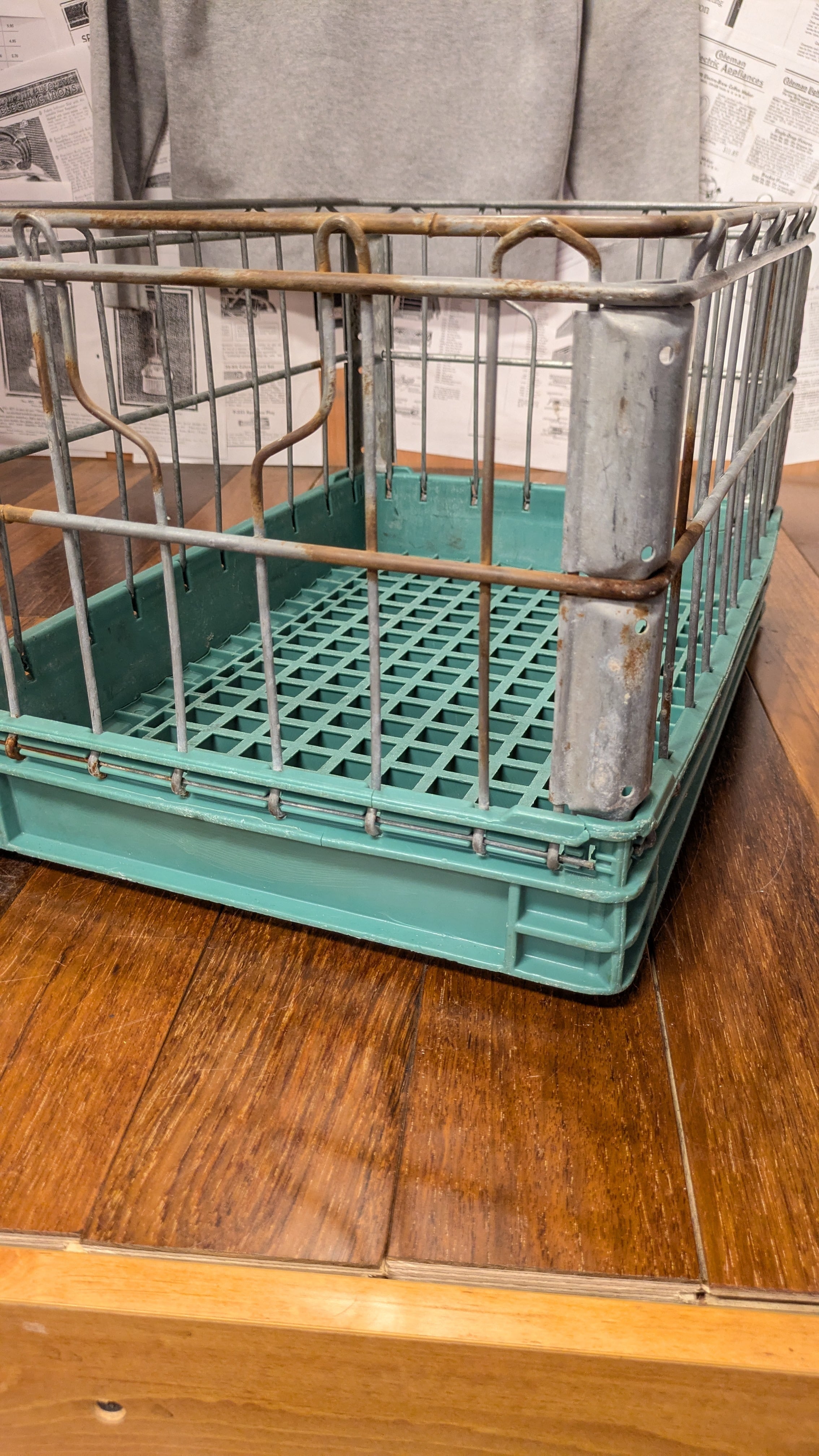 Vintage LUCERNE WireCrate StorageBox Antique Container ビンテージ