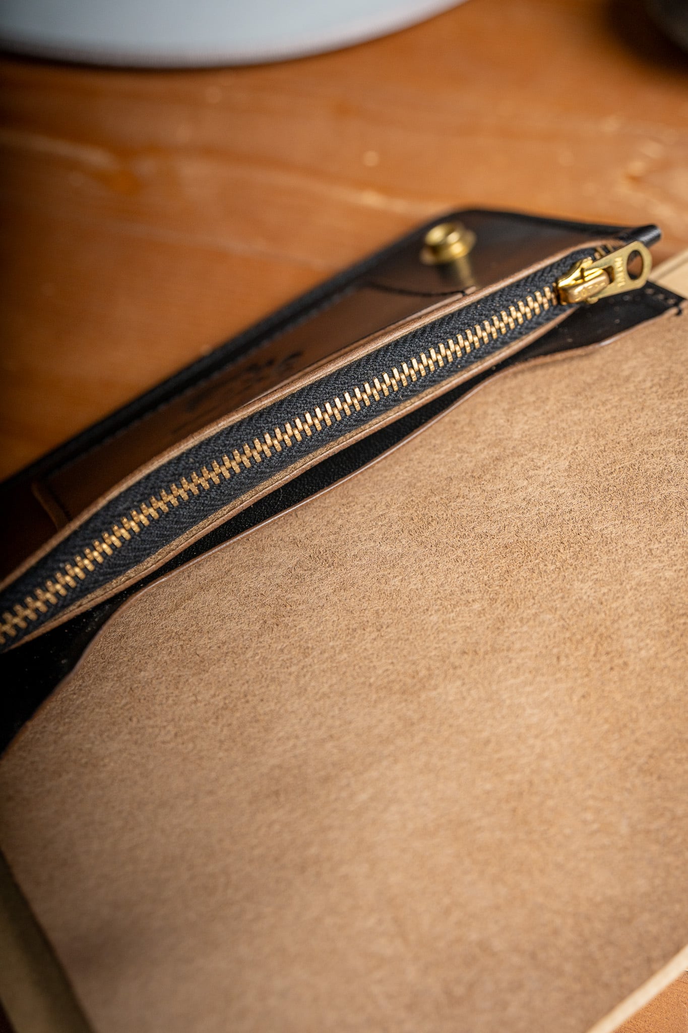 Additive and Line】Tracker Wallet TW-003 Maryam Horse Butt 2層
