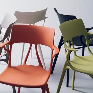 【エーアイ】　kartell カルテル