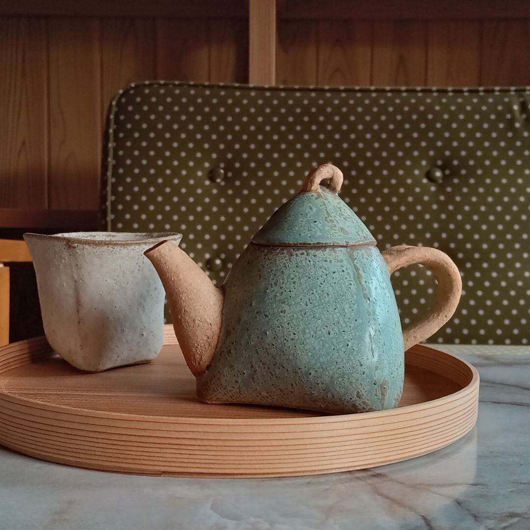 250cc〉三角ポット 宮崎和佳子 | こいし屋 -手しごと、くらしの道具のお店-