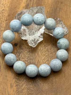 糸魚川翡翠　16mm　希少ラベンダー系青緑灰色