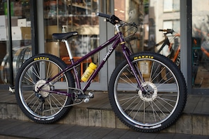 勝手にSURLY KARATE MONKEY 第15弾 完成車 / S サイズ / Eggplant