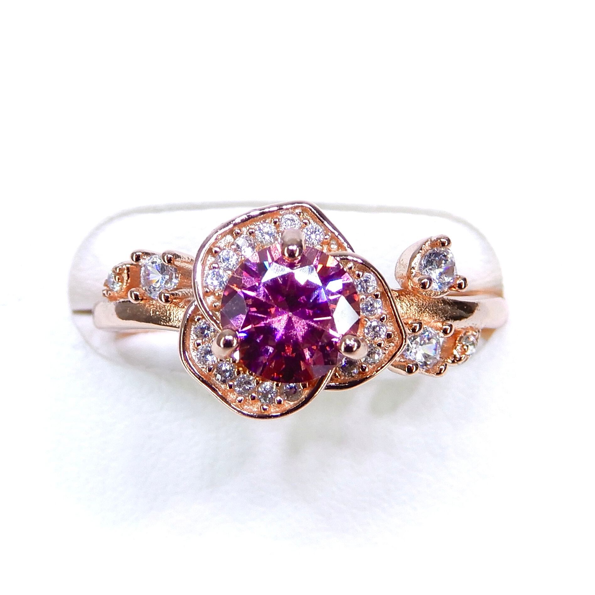 Rose Ring♦︎モアサナイト(ピンク)♦︎PGカラー《0140》