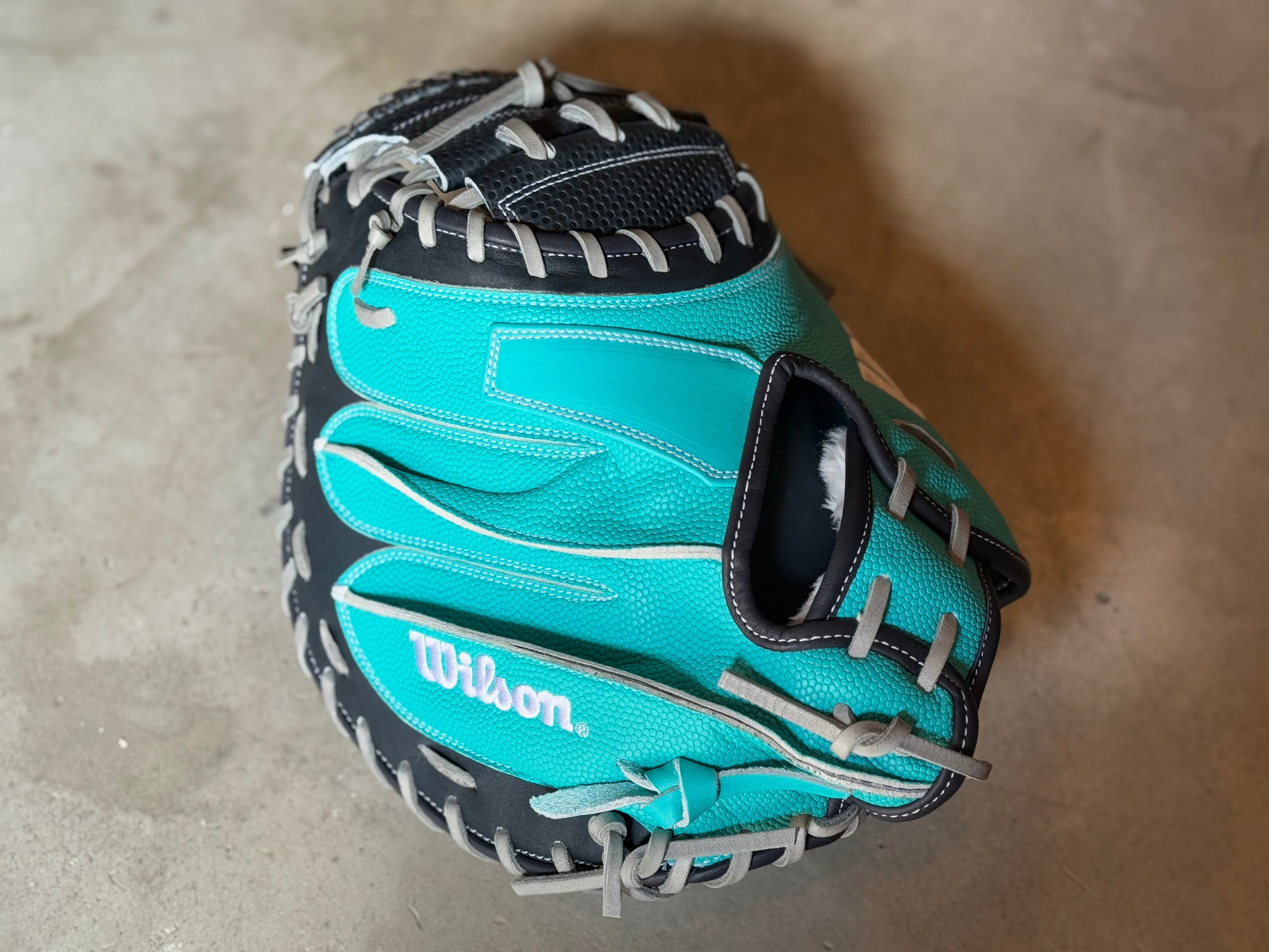 2025年モデル Wannabe Hero DUAL CM33型 【Wilson】軟式用キャッチャー