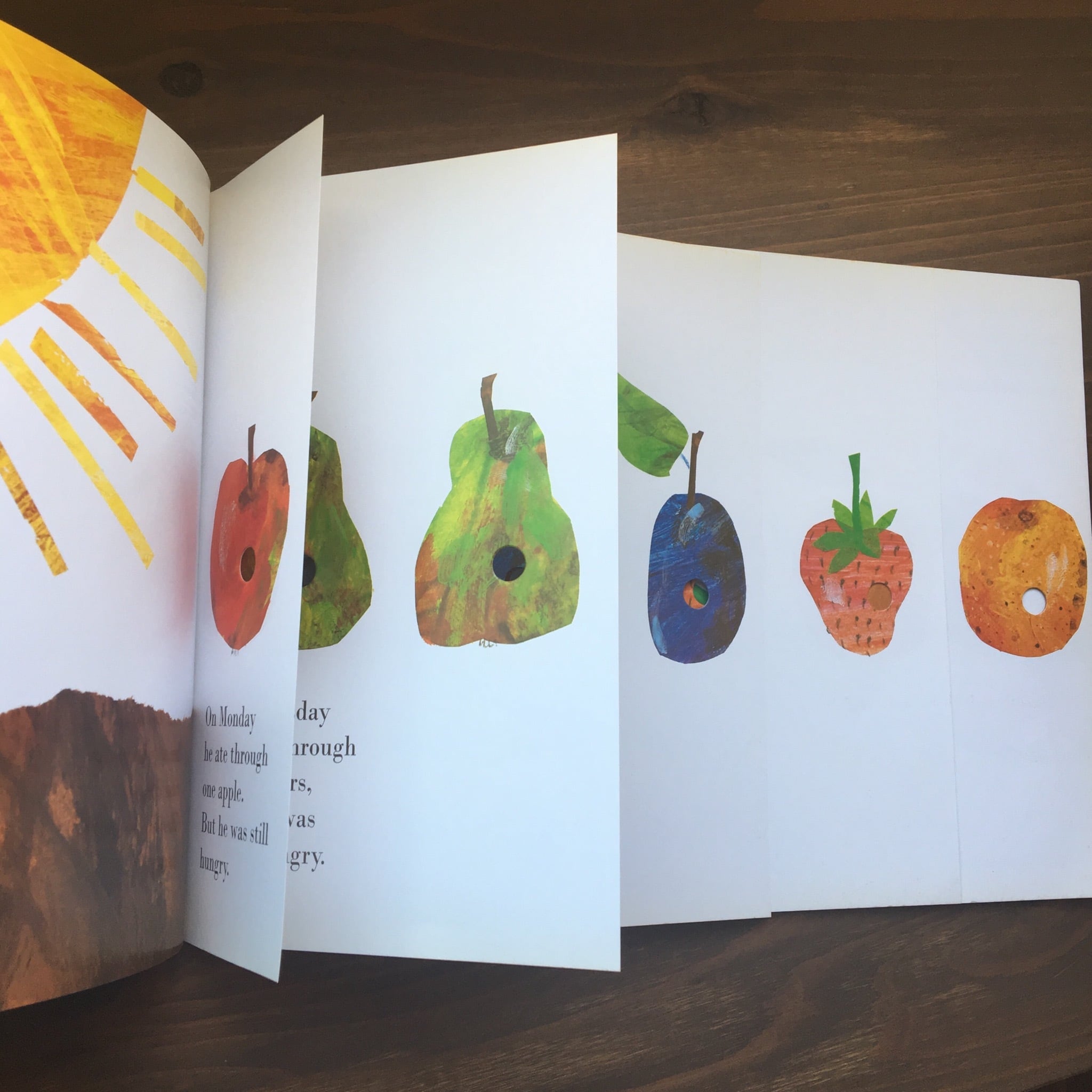 THE VERY HUNGRY CATERPILLAR(Eric Carle)