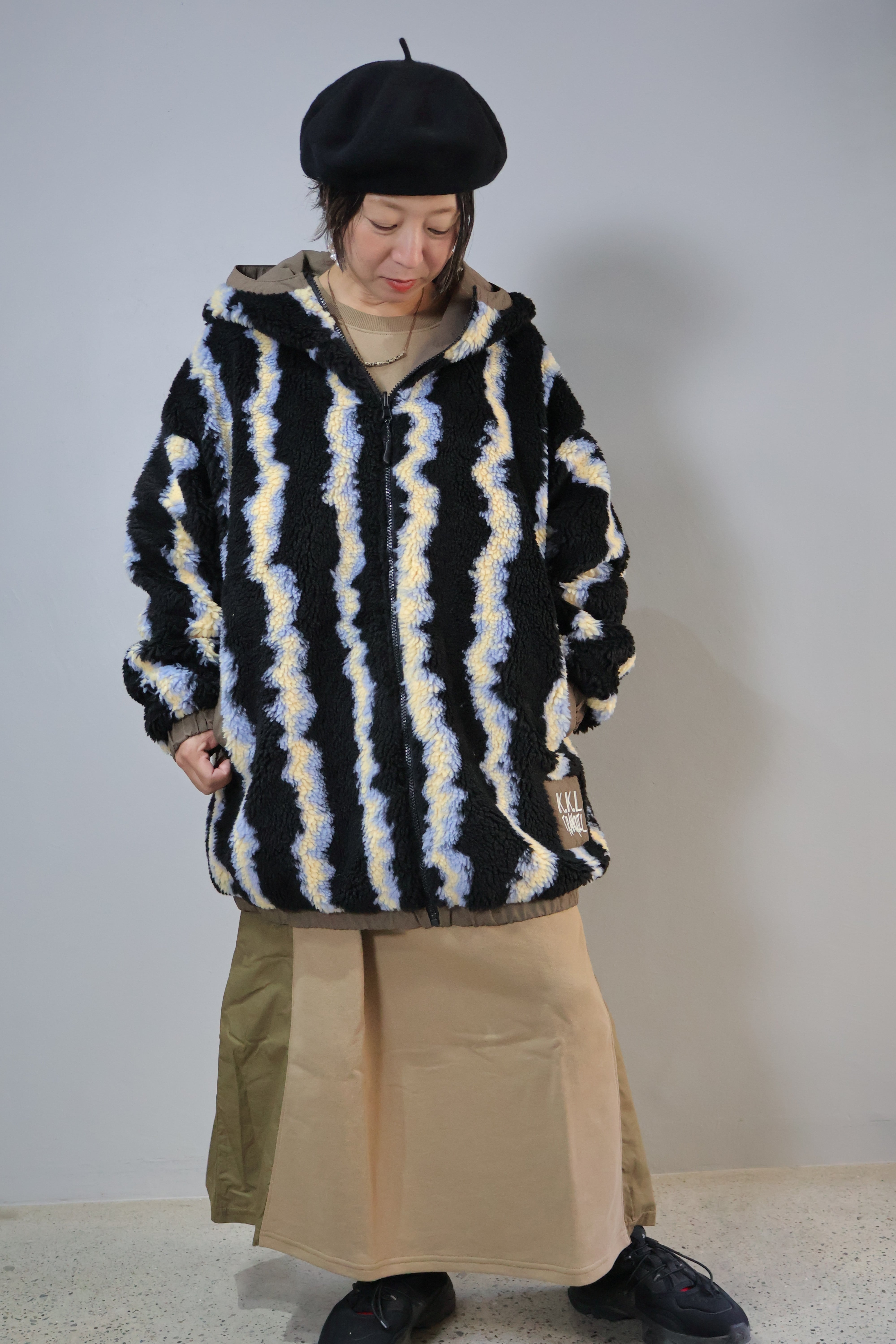 柄ボア×撥水加工ナイロンリバーシブルフードブルゾン【12507-314-20】2025AW