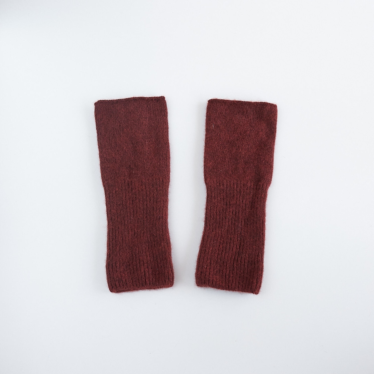 chisaki (チサキ) Yunca gloves / カシミヤセーブル ハンドウォーマー