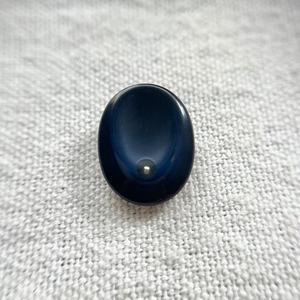 オーバル ネイビー 1粒シルバー 17mm