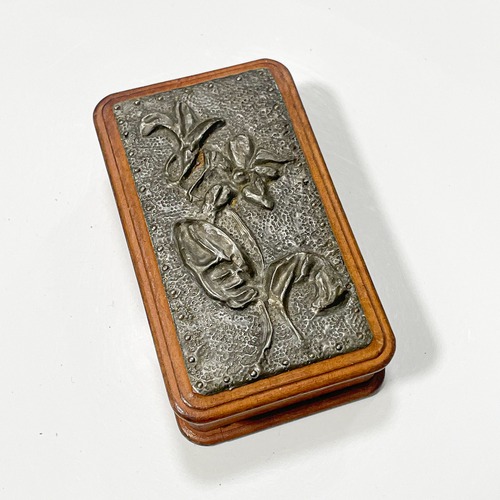Late 1800's〜 Antique Art Nouveau Repousse Pewter & Wood Box Made In France