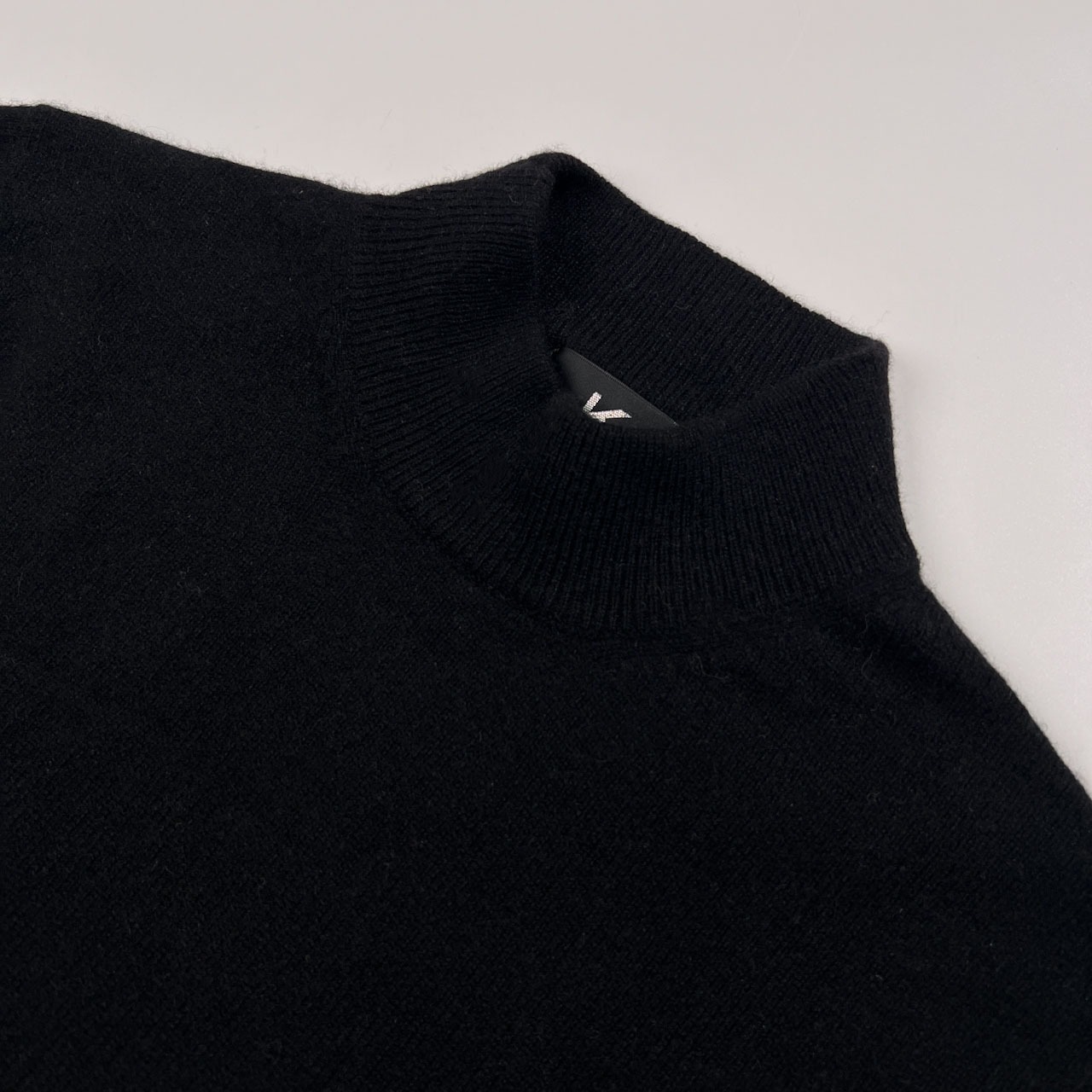 カシミヤ100% Sens Du Mai ハイネック カシミア ニット セーター /ブラック/レディース