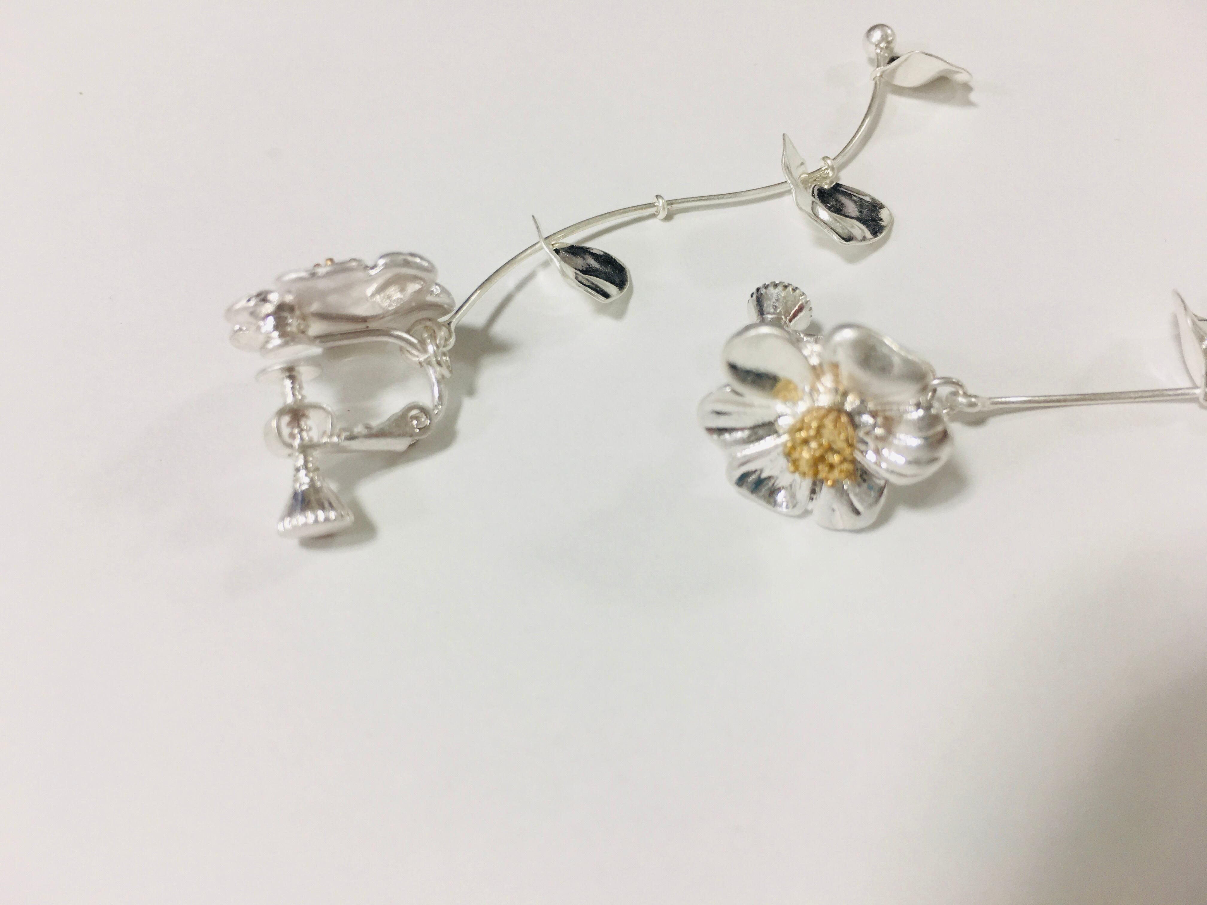 お花と蔓のロングイヤリング | accessory bijou
