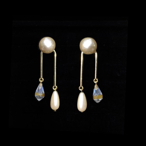 Glass pearl drop parts earrings