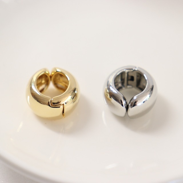 クリップイヤーカフ 韓国デザイン バネ入りで挟むタイプ  GOLD SILVER 2㎝ 重ね着け ワンポイント 外れにくい  bittersweet