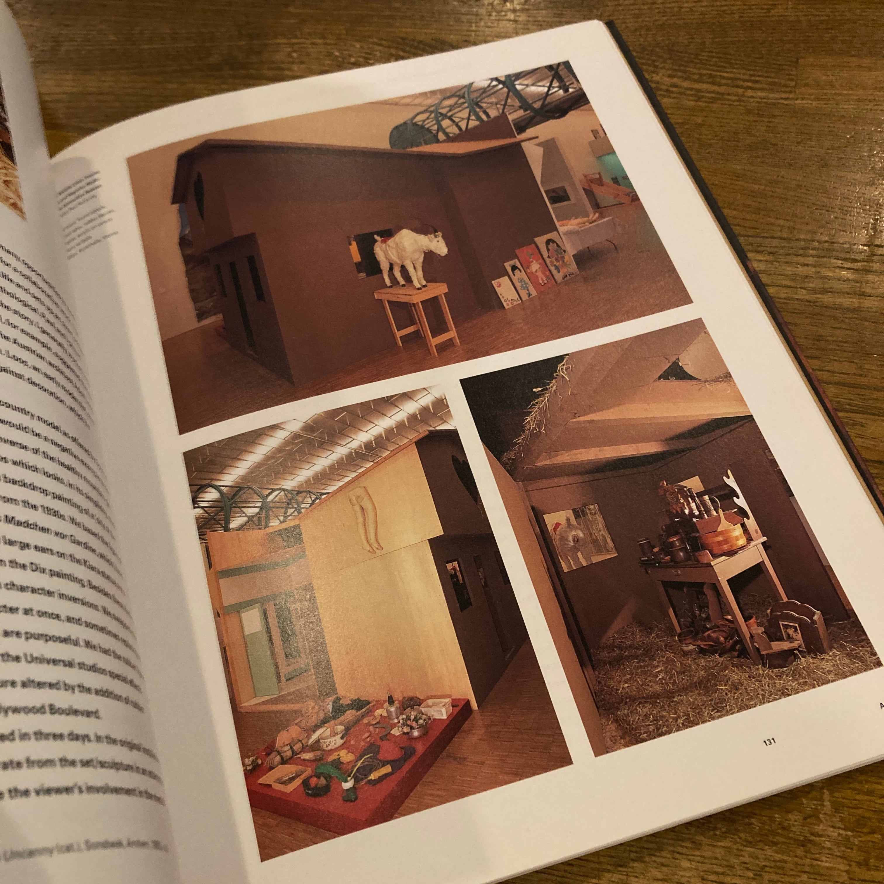 Mike Kelley: contemporary artists series / マイク・ケリー | 百年