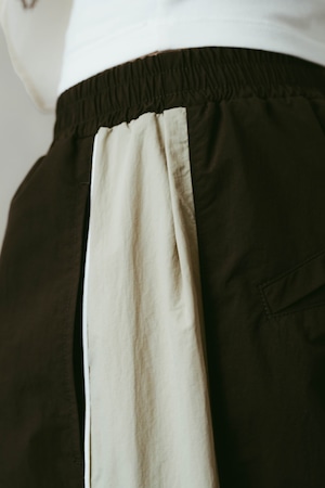 Nylon Easy Pants / BROWN