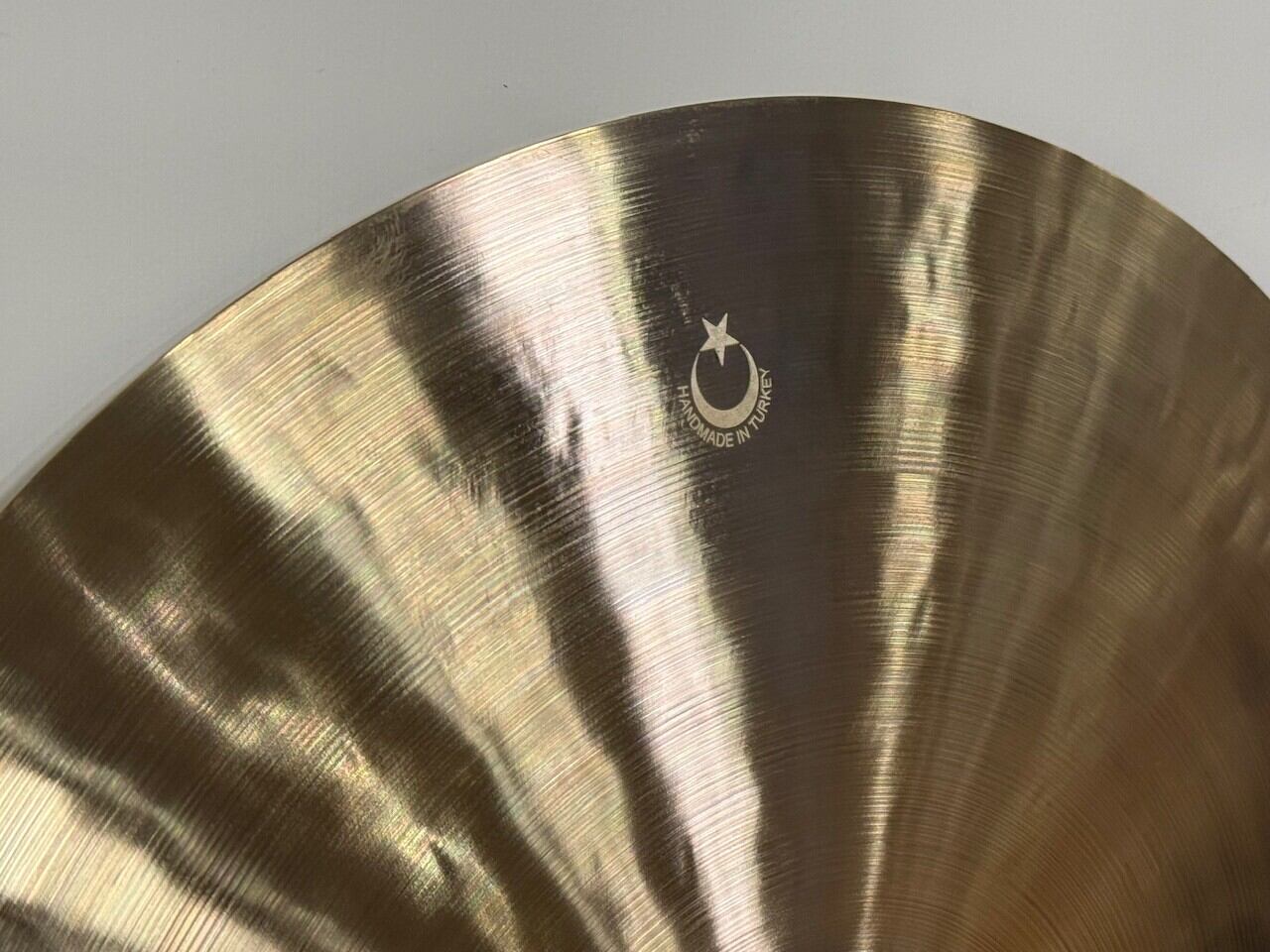 Ellis Cymbal 16