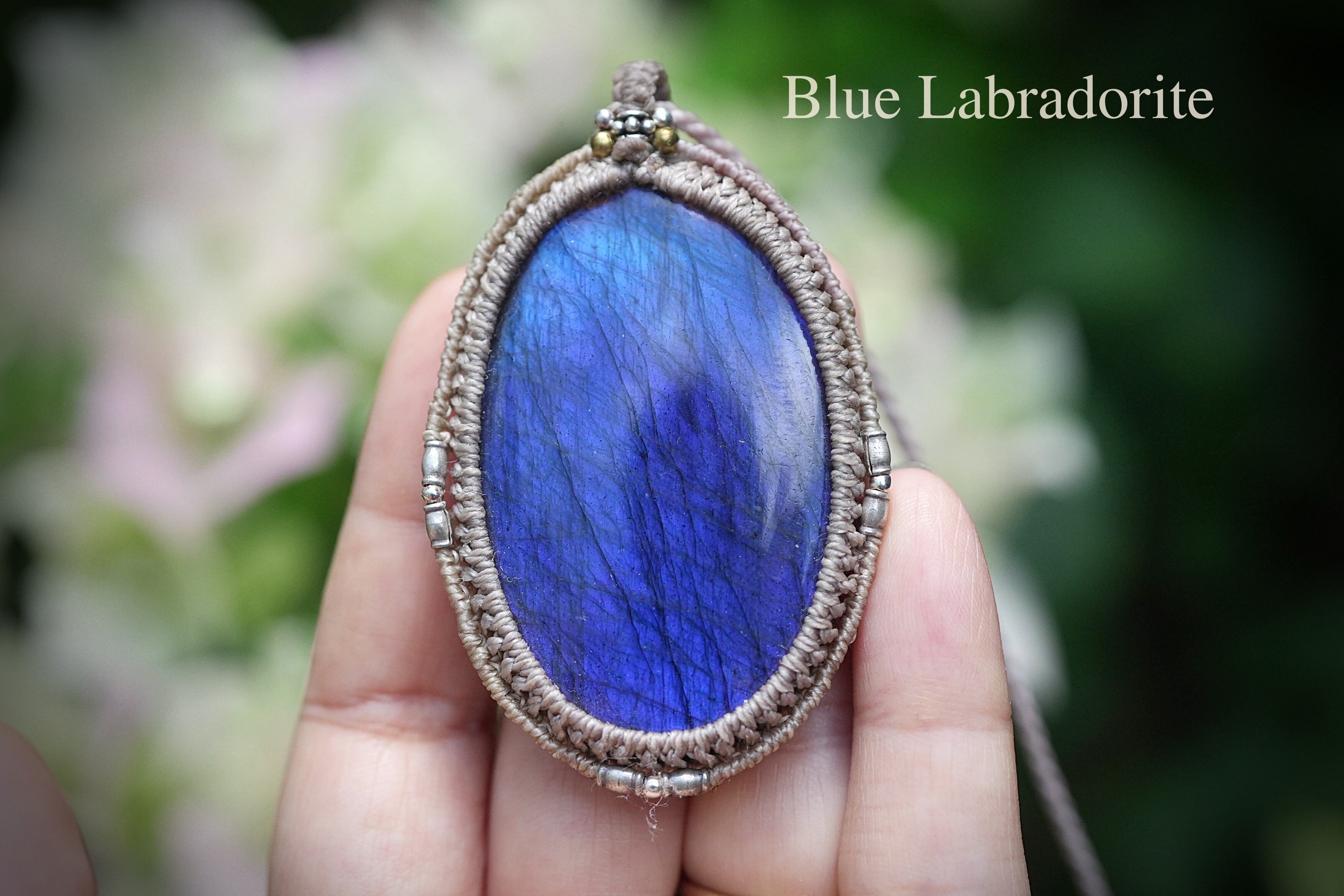 宇宙スペーシーブルー★ブルーラブラドライト マクラメネックレス2001