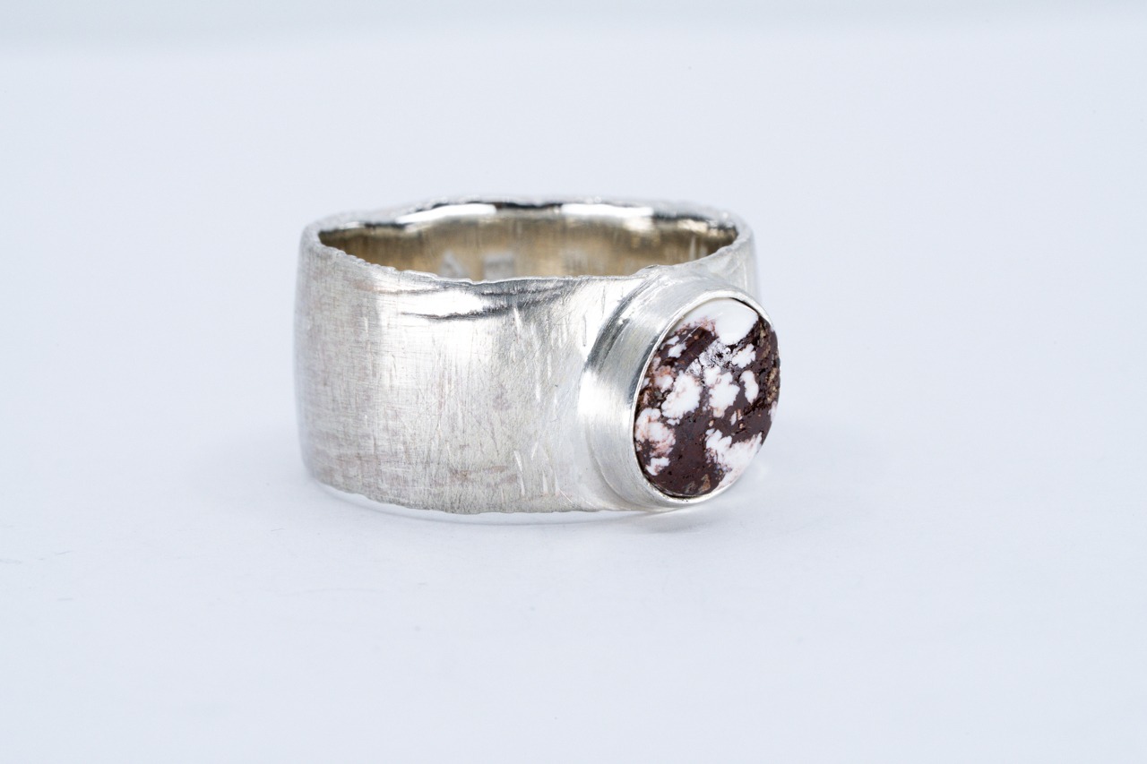 R-110 Bark Ring(L) wild horse
