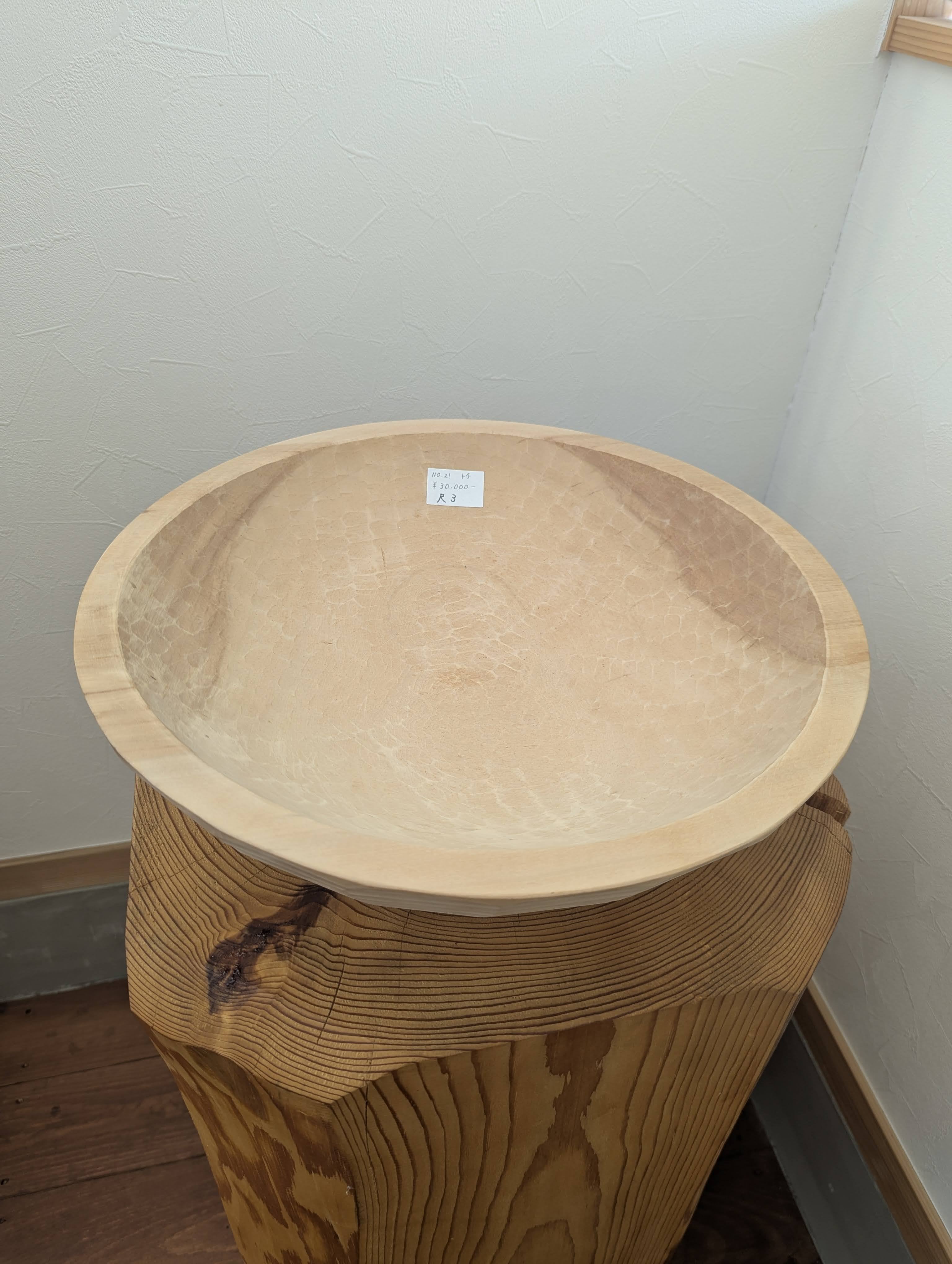 トチの木　手彫りこね鉢 手彫りのこね鉢 №21 トチ 1尺3寸（約39.4cセンチ） | きこりの店