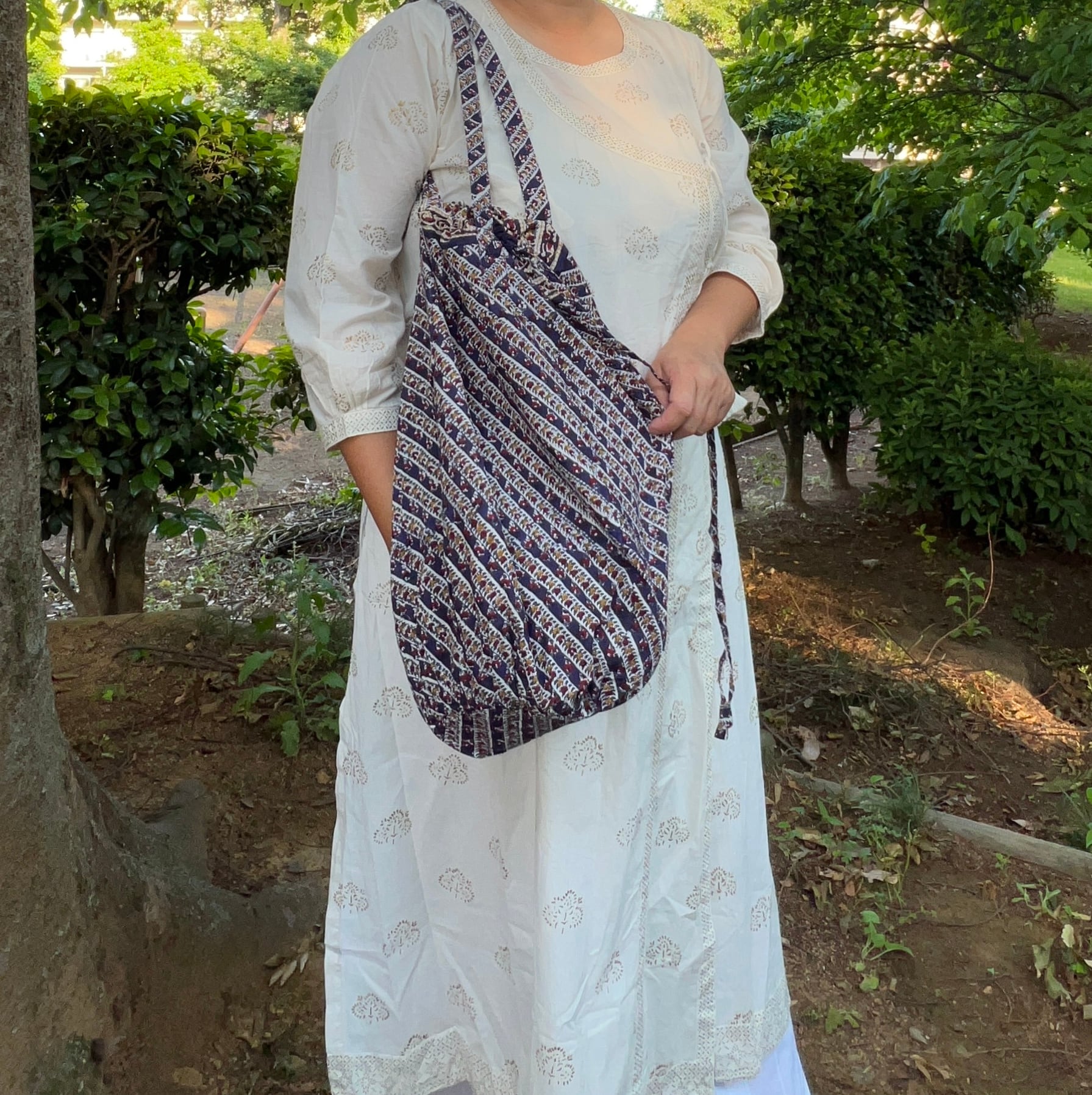【現地完売品】ANOKHI ストラップドレス　トロピカルフラワー sirsi