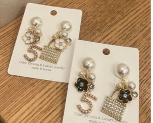 ハンドメイド✮ピアス ハンドメイドピアス No.1484 - メルカリ