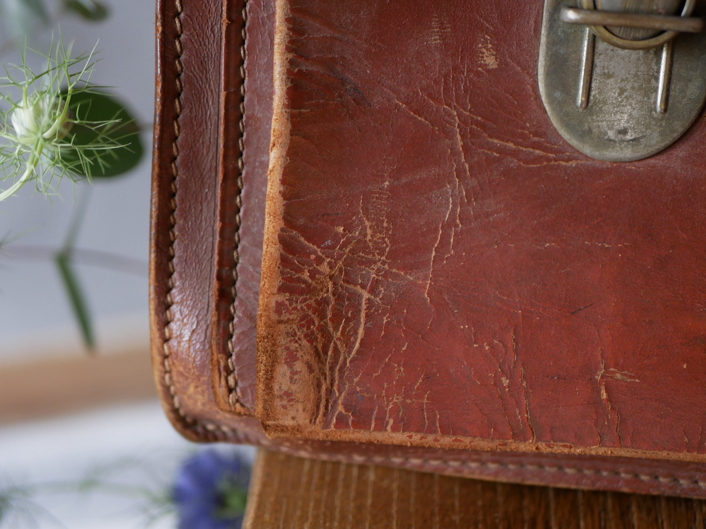 PARISの古いレザーバッグ フランスアンティーク | フランス