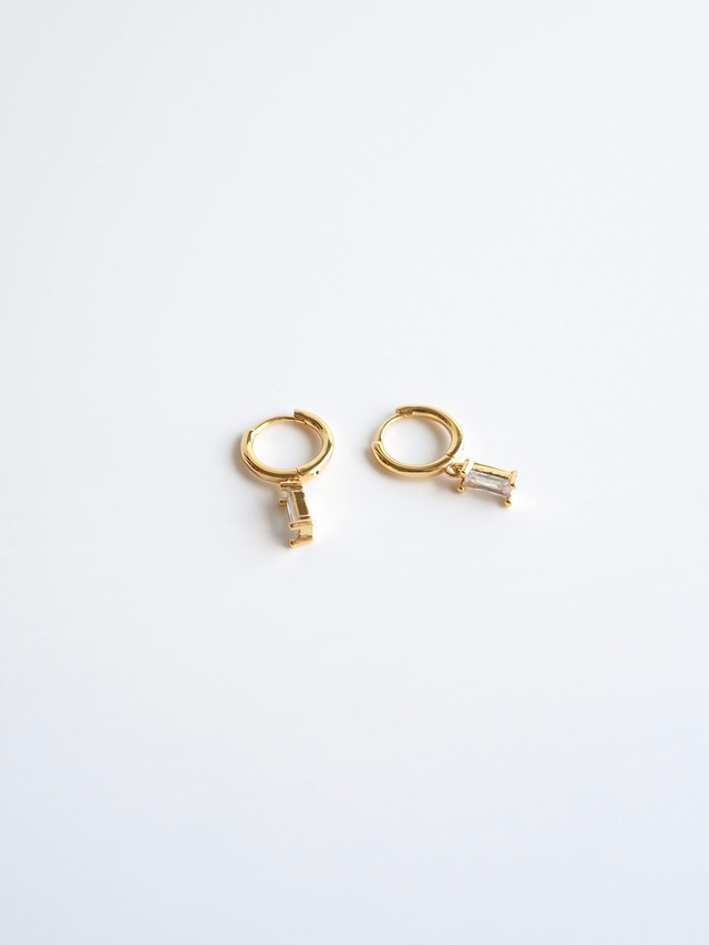 square pierce【金属アレルギー対応】