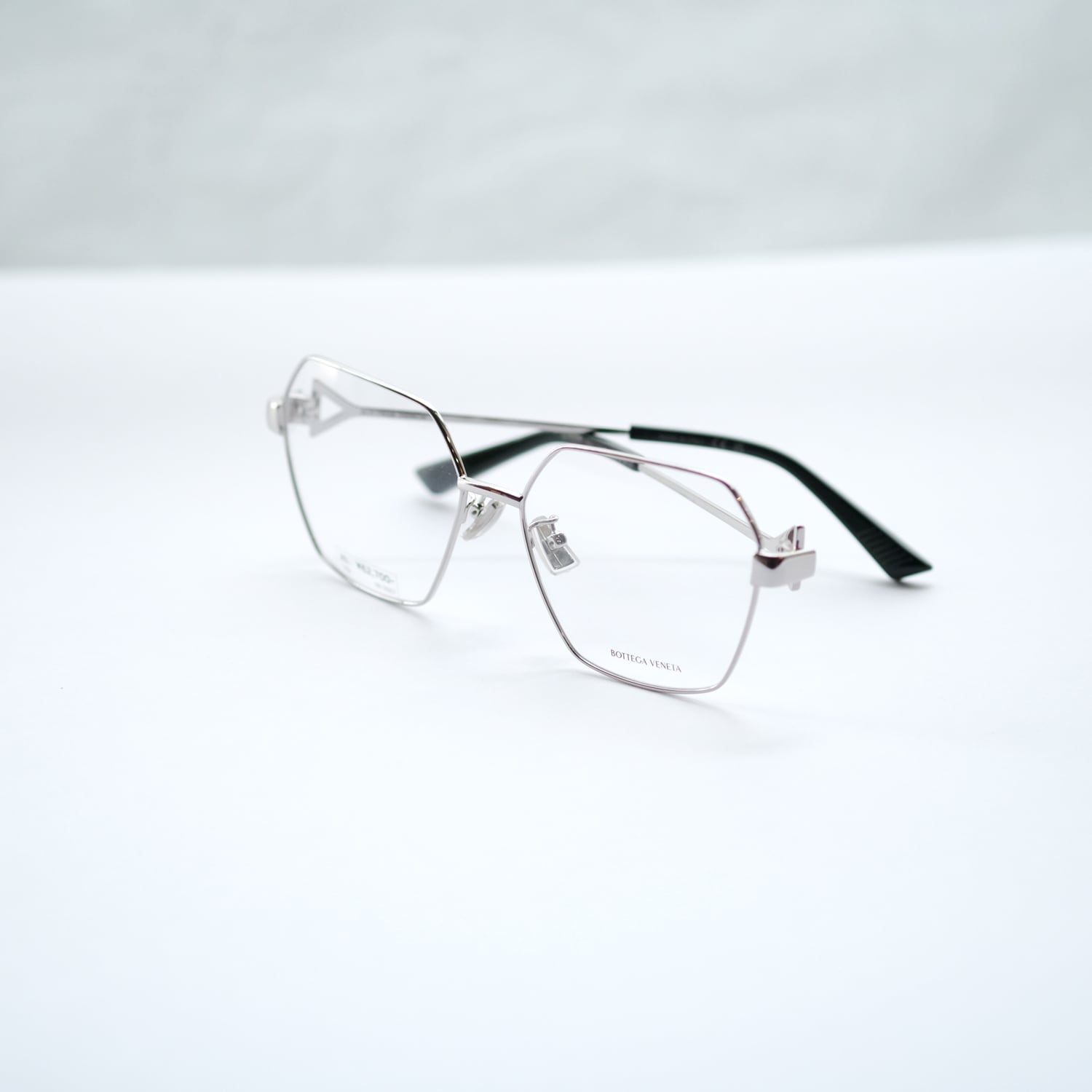 【BOTTEGA VENETA】BV12240 - 003 (XLARGE)