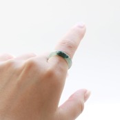 【11.5号】緑～白～黒の3色を楽しむ！甲丸リング A貨翡翠 jd_rg1368