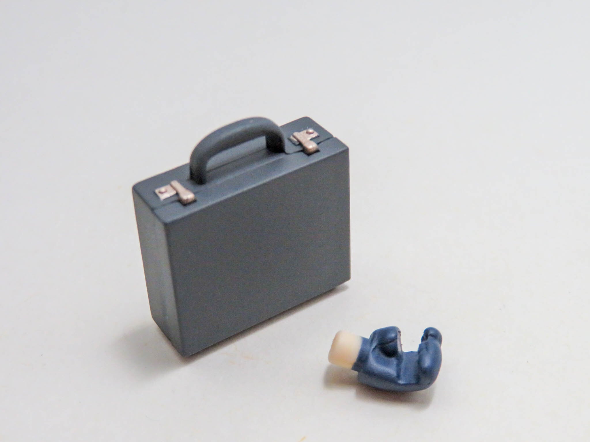 【2985】 竜華キサキ 小物パーツ アタッシュケース ねんどろいど
