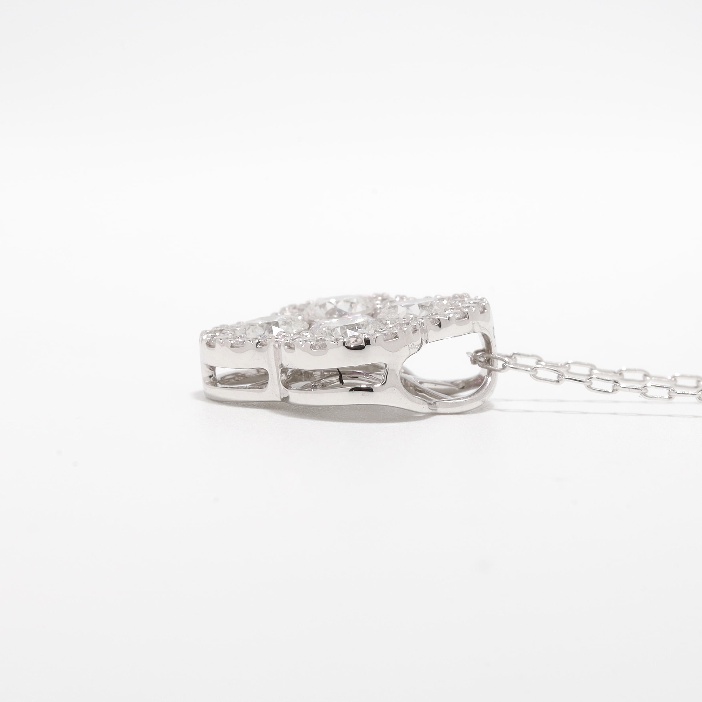 ミステリーセッティング ダイヤモンド ネックレス K18(WG) / 1.000ct