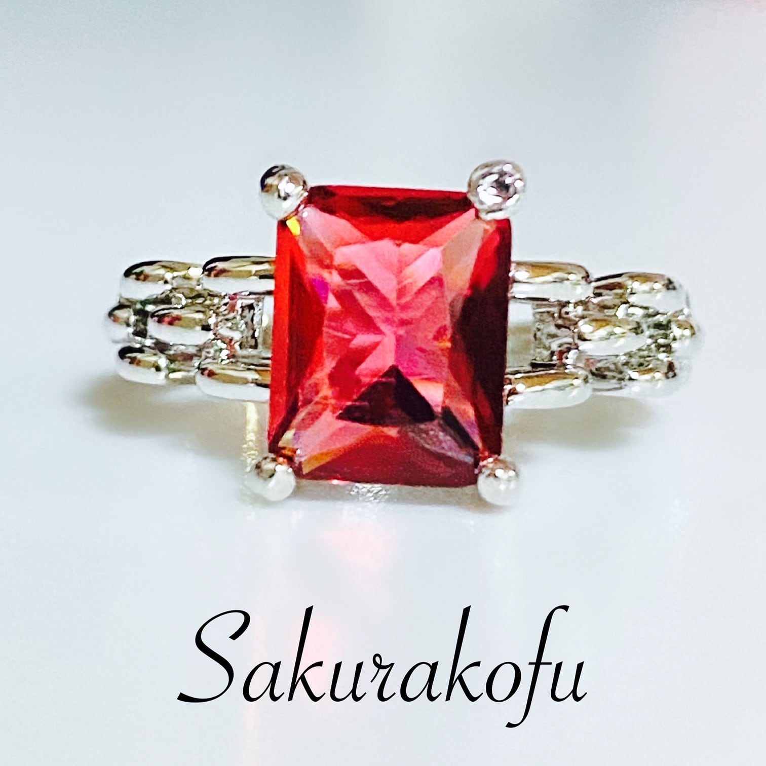 D116A レディース 指輪 リング ガーネット スクエア チェーンリング