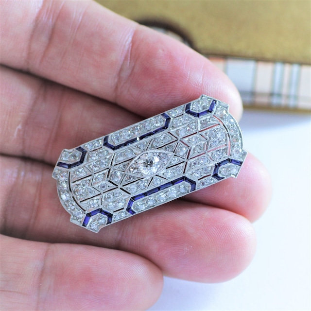 Diamond & sapphire platinum brooch circa 1925　ダイヤモンド＆サファイヤ　プラチナブローチ