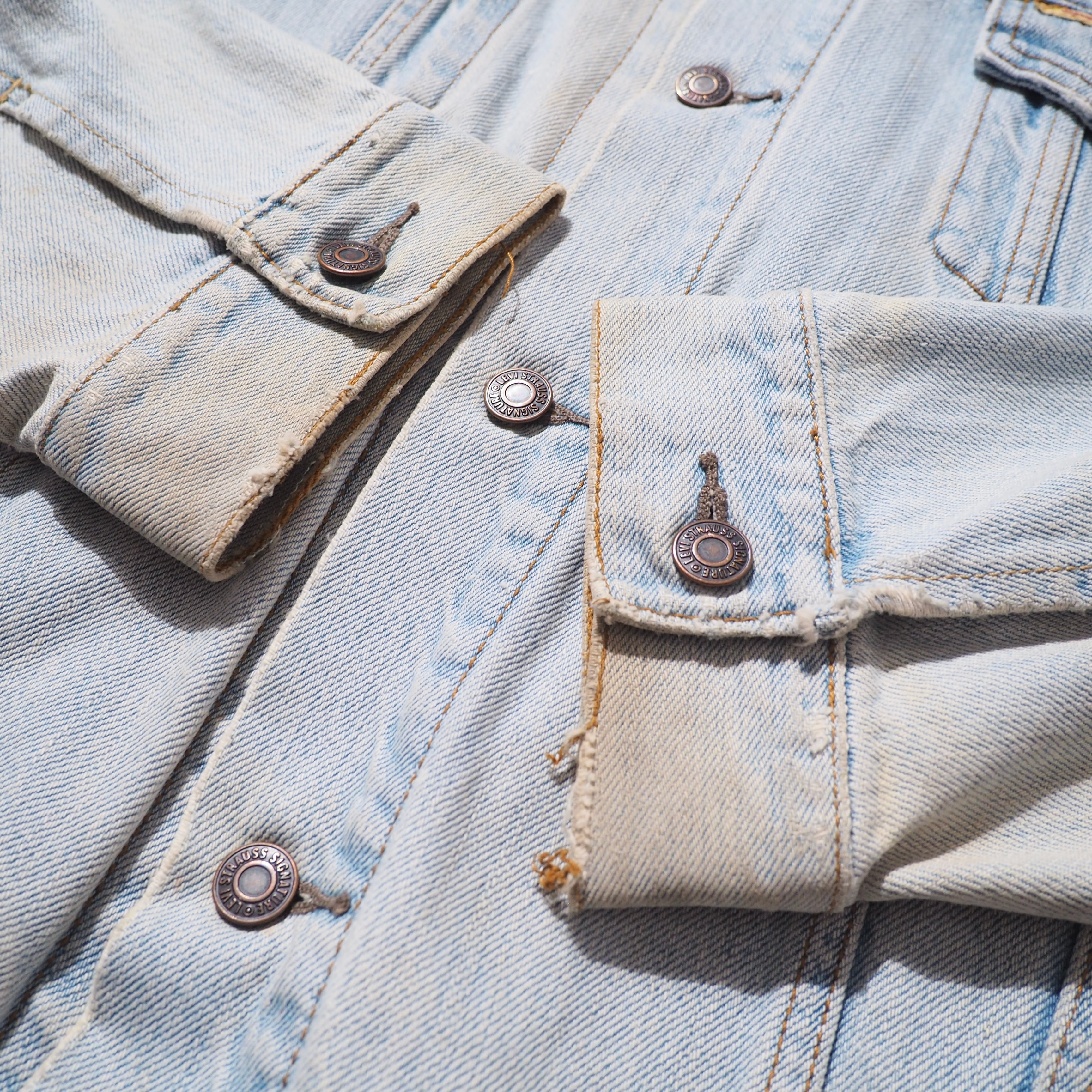 1990s " LEVI’S " Good Fade × Over silhouette vintage Denim jacket