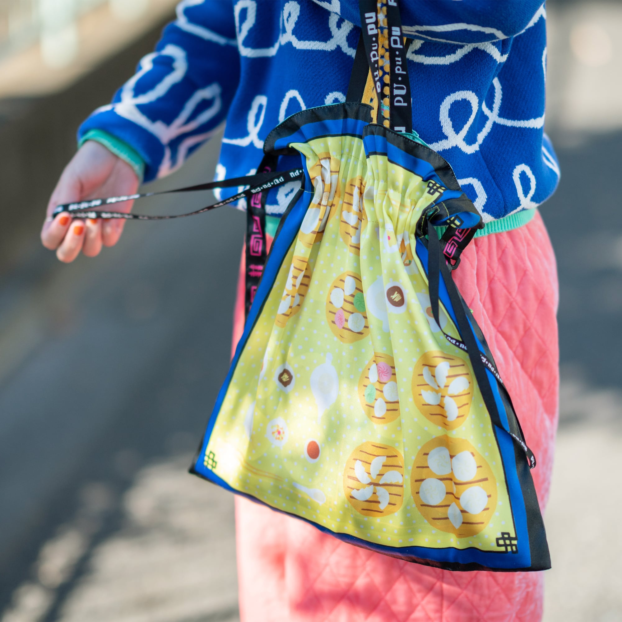 pupupu 2wayおいしい巾着バッグ純喫茶柄と中華柄のリバーシブル 【公式