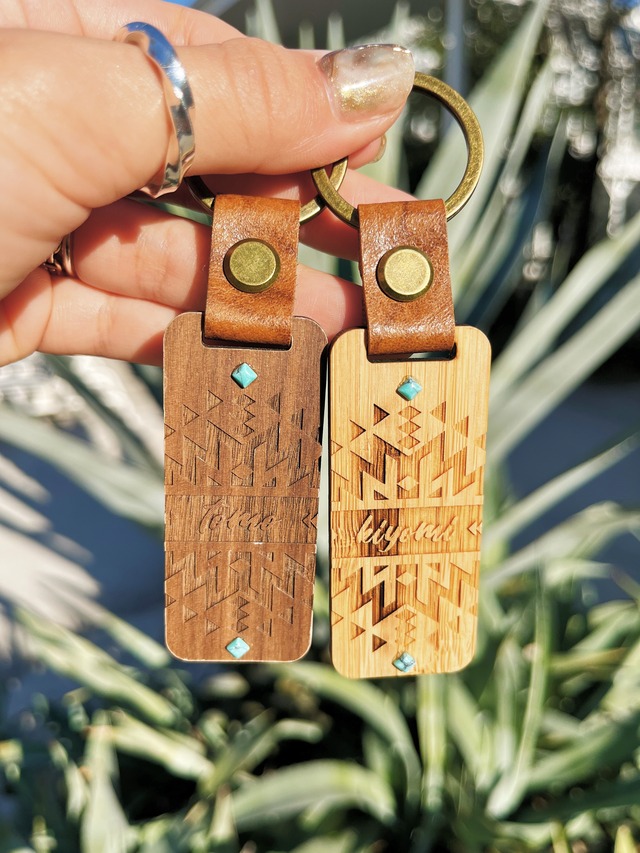 Wood key holder (Hawaiian)